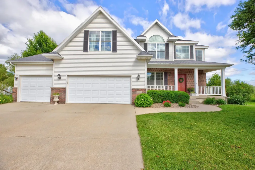 2821 Covey Court Cedar Falls IA 50613
