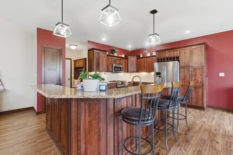 810 Highlands Street Denver IA 50622