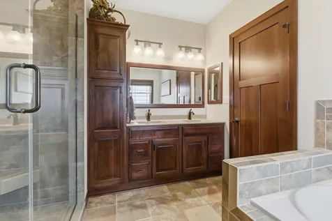 810 Highlands Street Denver IA 50622