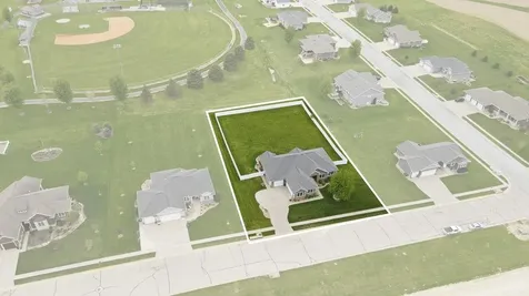 810 Highlands Street Denver IA 50622