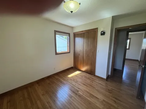 254 S Maple Avenue New Hampton IA 50659