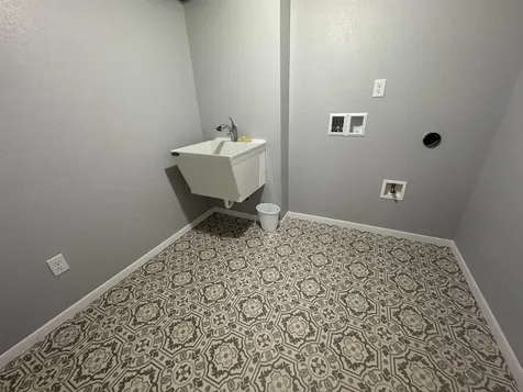 254 S Maple Avenue New Hampton IA 50659