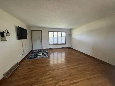254 S Maple Avenue New Hampton IA 50659