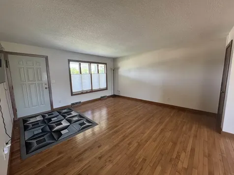 254 S Maple Avenue New Hampton IA 50659