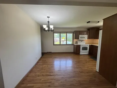 254 S Maple Avenue New Hampton IA 50659