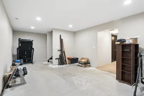 1226 SE 1st Street Waverly IA 50677