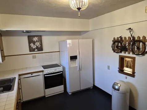 404 7th Avenue SE Oelwein IA 50662