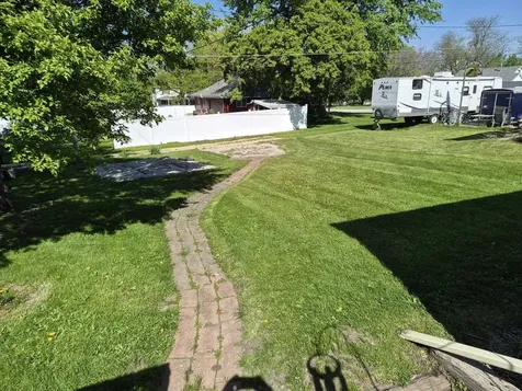 404 7th Avenue SE Oelwein IA 50662