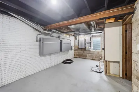 2307 14th Avenue Eldora IA 50627