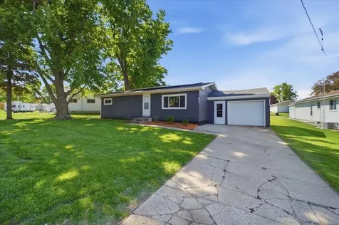 2307 14th Avenue Eldora IA 50627