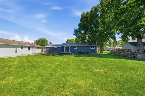 2307 14th Avenue Eldora IA 50627