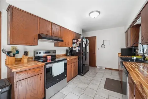 1416 Hillcrest Drive Waverly IA 50677