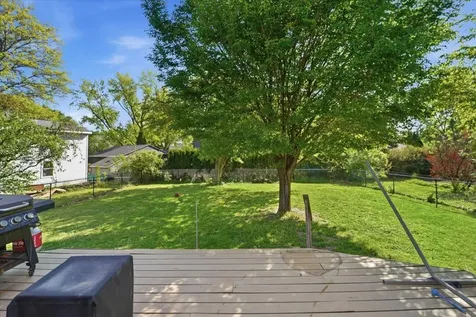 1416 Hillcrest Drive Waverly IA 50677