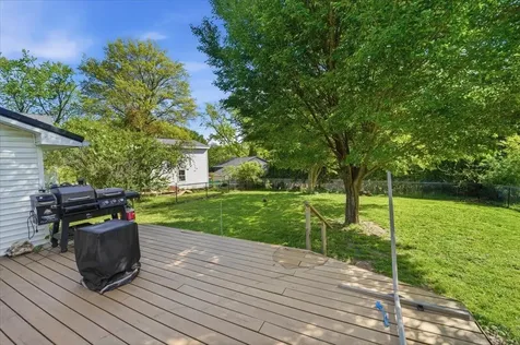 1416 Hillcrest Drive Waverly IA 50677
