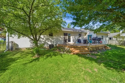 1416 Hillcrest Drive Waverly IA 50677