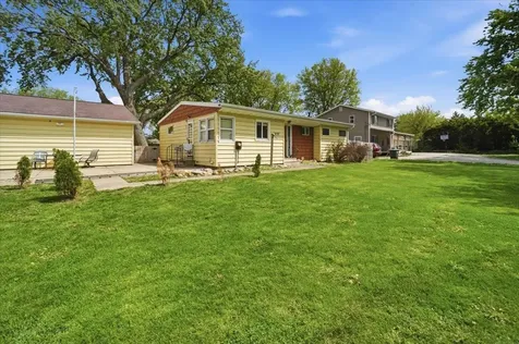 3137 Hammond Avenue Waterloo IA 50702