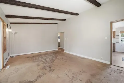 3137 Hammond Avenue Waterloo IA 50702