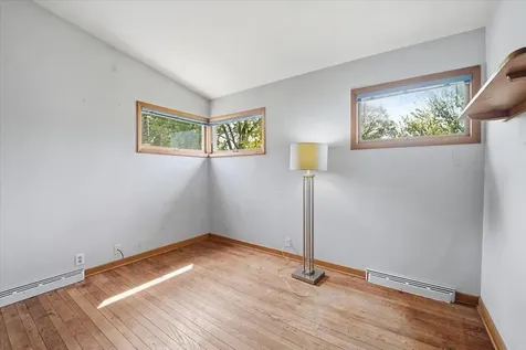 3137 Hammond Avenue Waterloo IA 50702