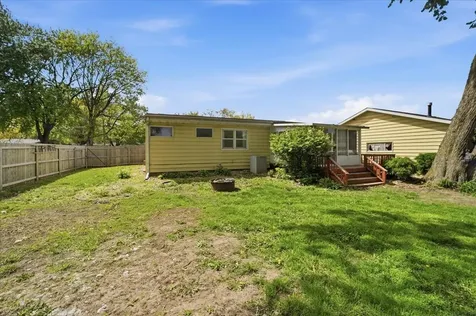 3137 Hammond Avenue Waterloo IA 50702