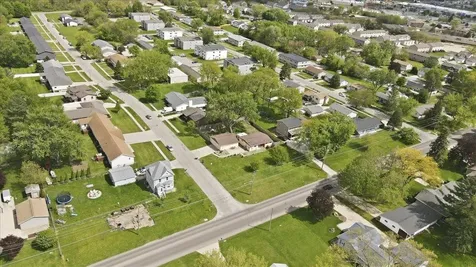 3137 Hammond Avenue Waterloo IA 50702