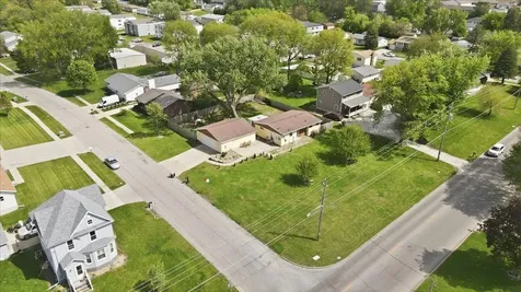 3137 Hammond Avenue Waterloo IA 50702