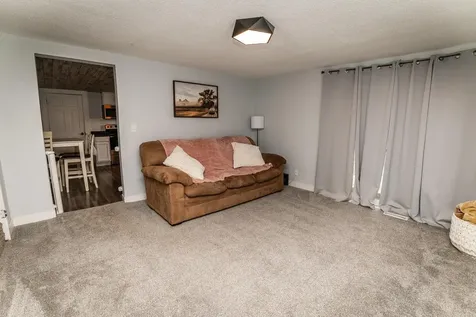 2405 II Avenue Toledo IA 52342