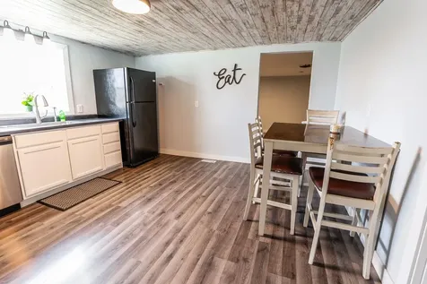 2405 II Avenue Toledo IA 52342