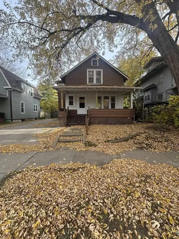 821 W Mullan Avenue Waterloo IA 50701