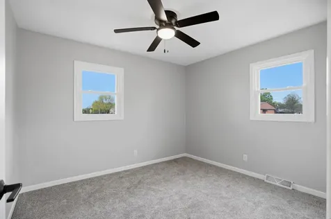 1 S Western Avenue New Hampton IA 50659