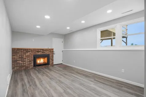 1 S Western Avenue New Hampton IA 50659