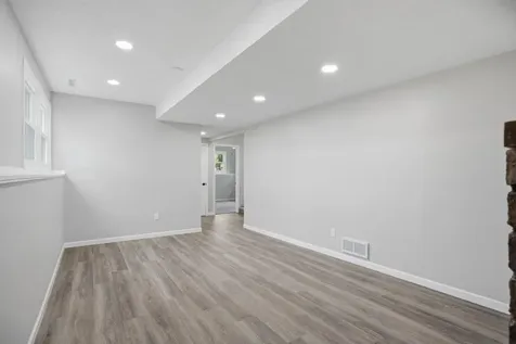 1 S Western Avenue New Hampton IA 50659