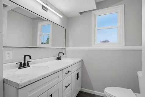 1 S Western Avenue New Hampton IA 50659