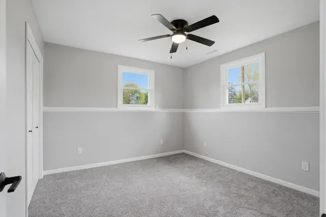 1 S Western Avenue New Hampton IA 50659