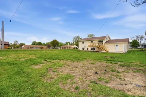 1 S Western Avenue New Hampton IA 50659