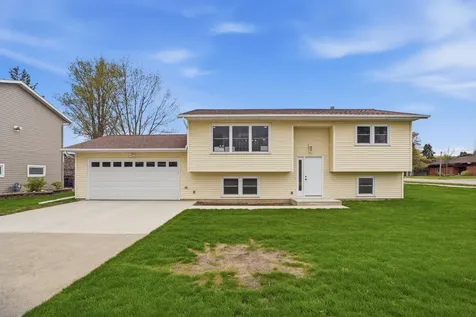 1 S Western Avenue New Hampton IA 50659