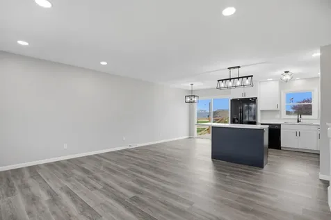 1 S Western Avenue New Hampton IA 50659
