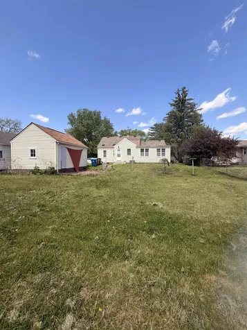 922 E Mitchell Avenue Waterloo IA 50702
