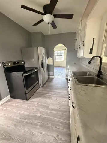 922 E Mitchell Avenue Waterloo IA 50702