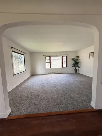922 E Mitchell Avenue Waterloo IA 50702