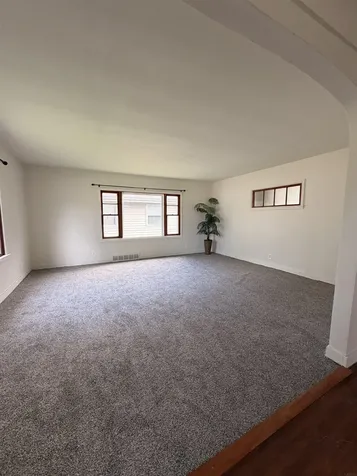 922 E Mitchell Avenue Waterloo IA 50702