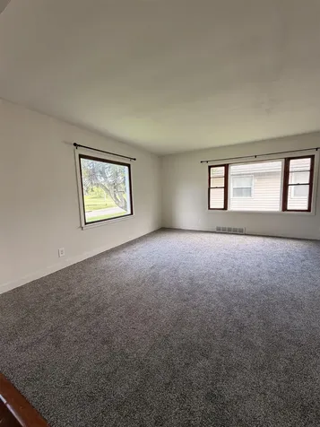 922 E Mitchell Avenue Waterloo IA 50702