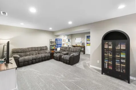 730 Progress Avenue Waterloo IA 50701