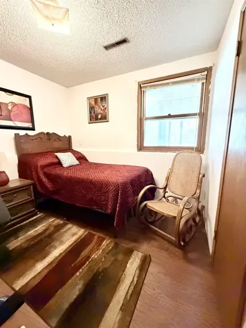 1570 Bowers Street Waterloo IA 50707