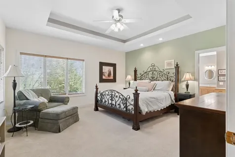 1005 Ashbury Circle Waverly IA 50677