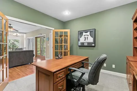1005 Ashbury Circle Waverly IA 50677