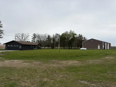 329 Wren Avenue Ackley IA 50601