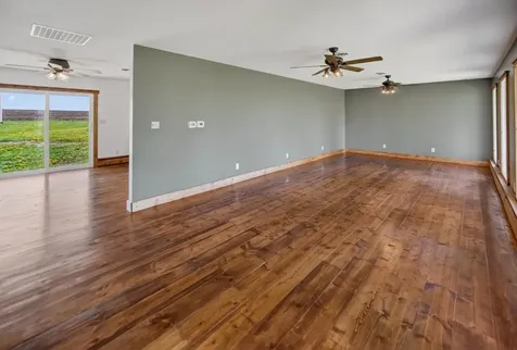 329 Wren Avenue Ackley IA 50601