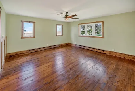 329 Wren Avenue Ackley IA 50601