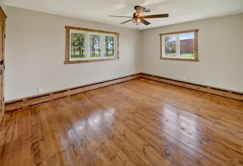 329 Wren Avenue Ackley IA 50601