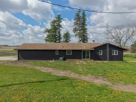 329 Wren Avenue Ackley IA 50601
